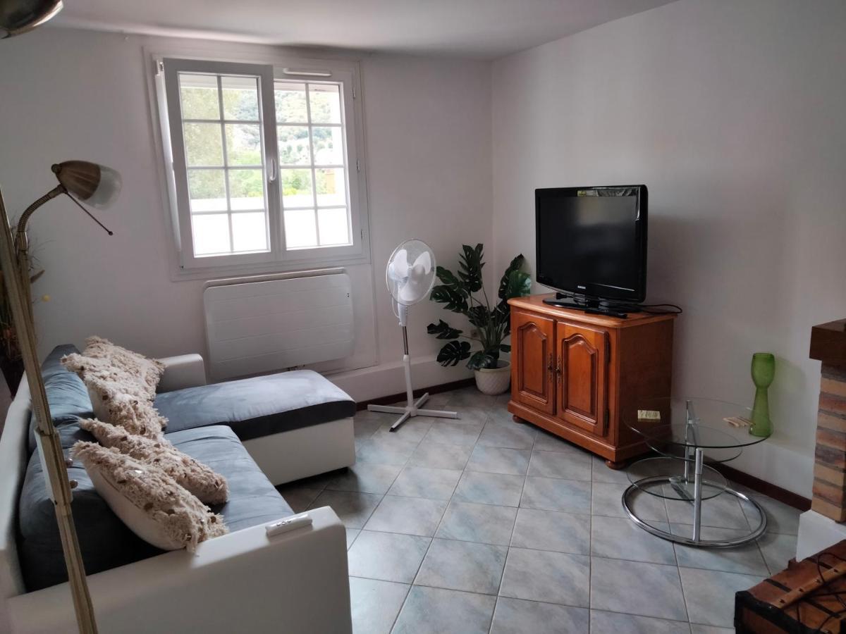 Beautiful Apartment With Garden 艾美丽·莱斯·班恩斯·帕尔 外观 照片